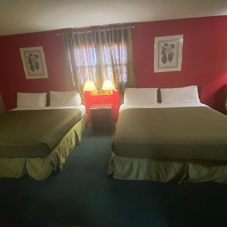 Colonial Inn Dyersville Ngoại thất bức ảnh
