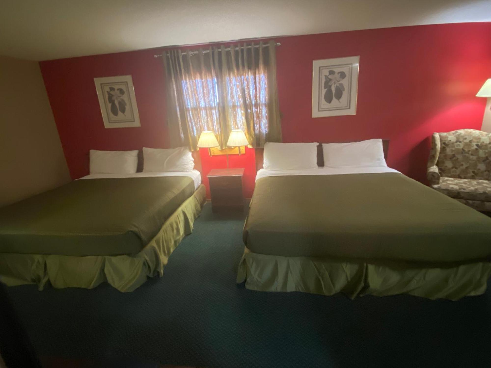 Colonial Inn Dyersville Ngoại thất bức ảnh