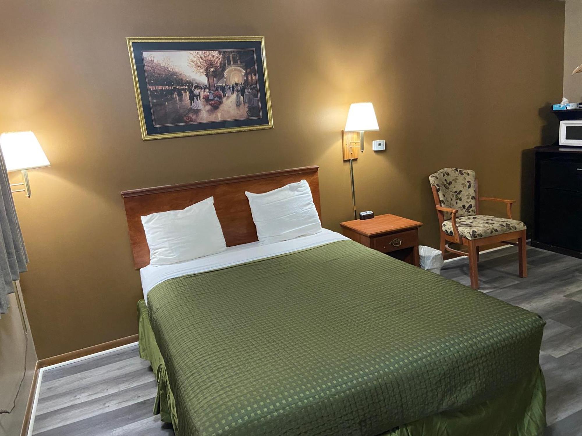 Colonial Inn Dyersville Ngoại thất bức ảnh