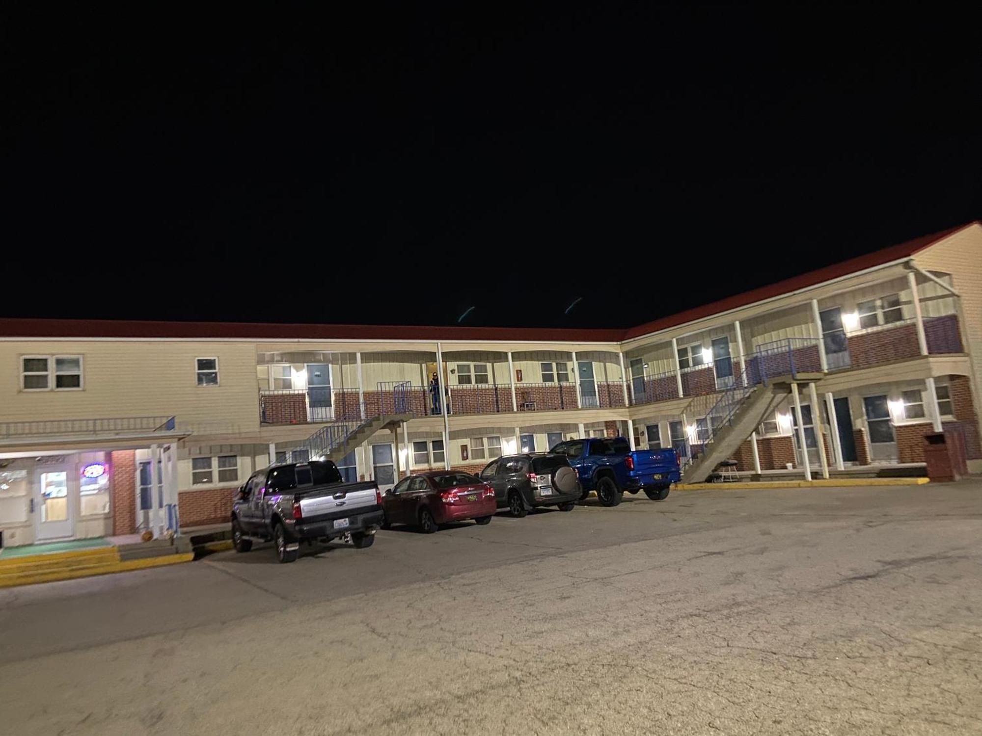 Colonial Inn Dyersville Ngoại thất bức ảnh