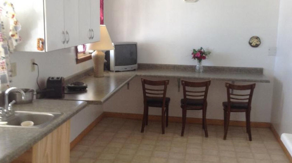 Colonial Inn Dyersville Ngoại thất bức ảnh